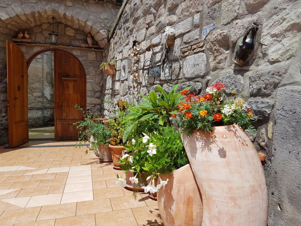 B&B Chez Chantal Meta Exterior foto